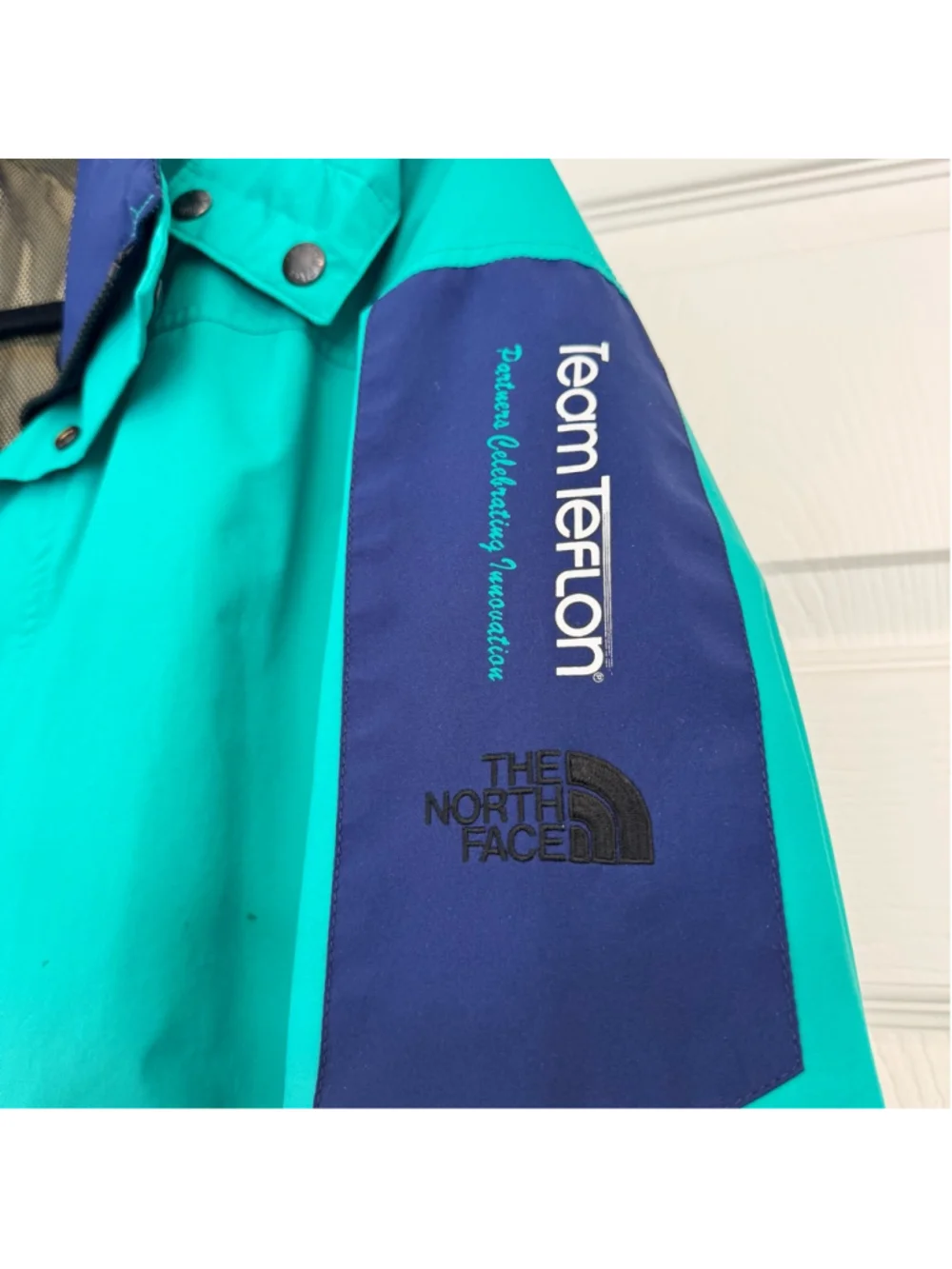 Vintage Men's The North Face Teal Blue Gore-Tex Jacket Size M Made in USA